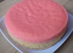 Foto resep Bolu Kukus Ombre Ny. Liem (with grapes)