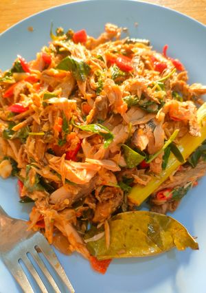 Foto resep Ikan Tongkol Suwir Kemangi Pedas
