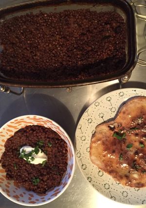 A picture of Black dal with naan.