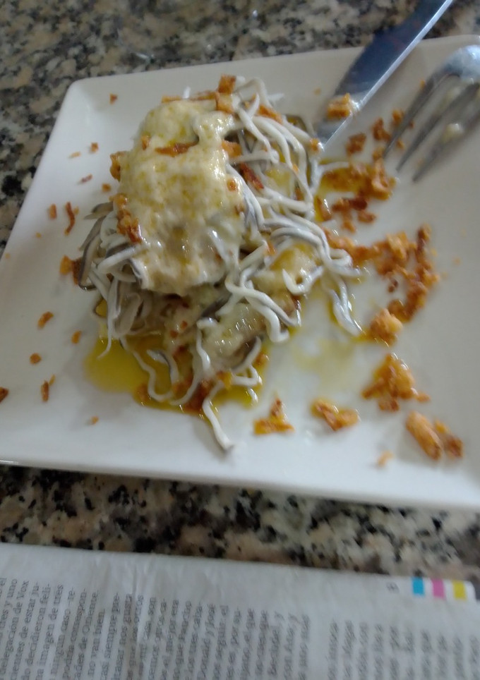 Una foto de Bacalao con crujiente de gulas s mi aire