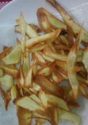 Una foto de Láminas de batata fritas