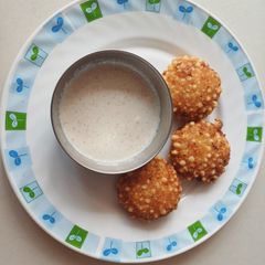 A picture of Sweet potato sabudana vada.