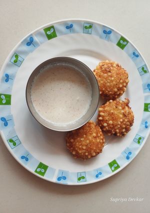 A picture of Sweet potato sabudana vada.