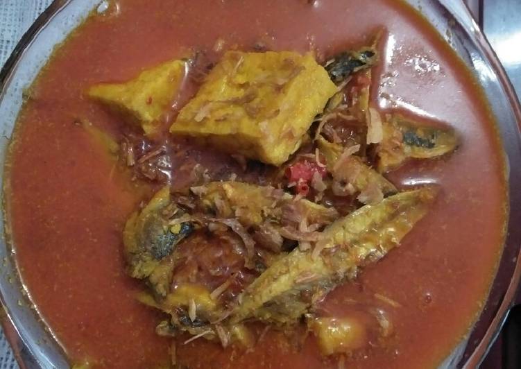 Ikan rebus tahu rica