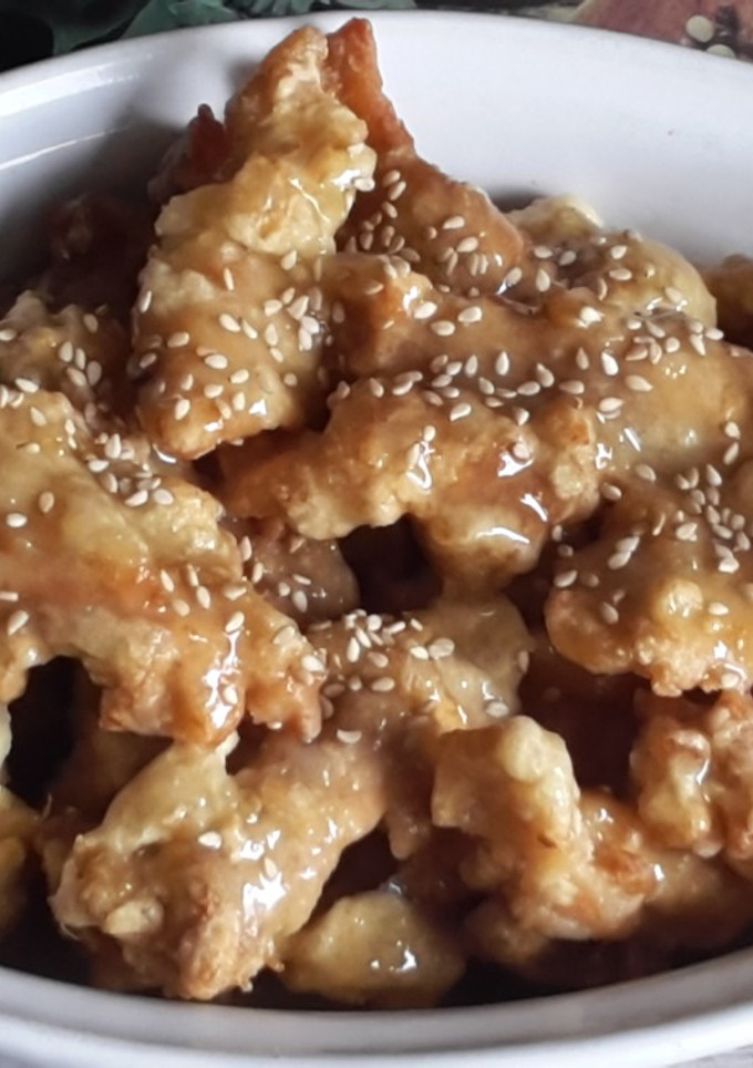 Una foto de Pollo frito con salsa de limón (estilo chino)