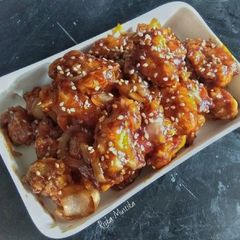 A picture of Hot and Sweet Sauce Chicken.