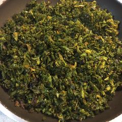 A picture of Kale sabzi (dried one).