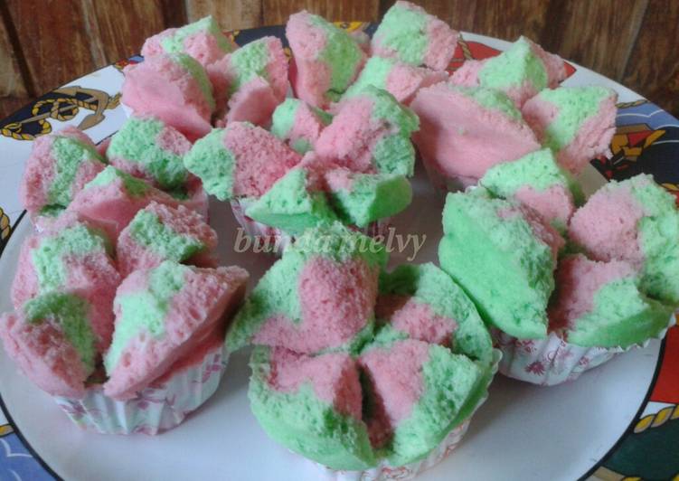 Featured image of post Resep Bolu Kukus Mengembang Tinggi : Hidangan kue bolu kukus mawar adalah sajian yang enak.