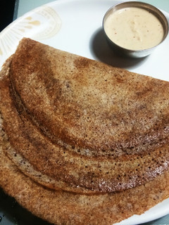 மல்டிக்ரேயின் தோசை (multi grain dosa recipe in tamil) செய்முறை முக்கிய புகைப்படம்
