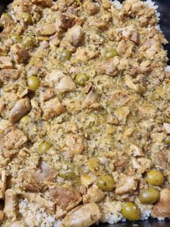 Una foto de Cous cous con pollo y aceitunas verdes TM31