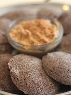 ராகி இட்லி / Ragi idly Recipe in tamil செய்முறை முக்கிய புகைப்படம்