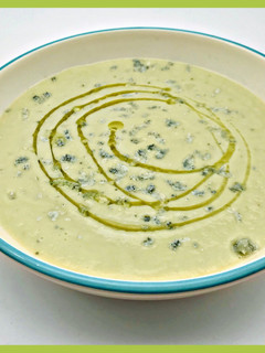 Foto principal de Crema de calabacín con queso azul