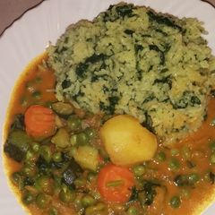 Spinach rice and vegetable curry A picture of Spinach rice and vegetable curry.