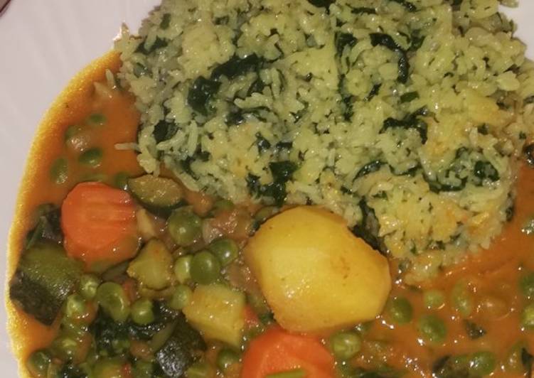 Spinach rice and vegetable curry