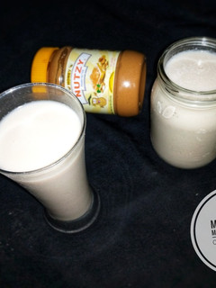 A picture of Tiger nut drink (kunun aya).
