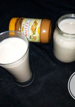 A picture of Tiger nut drink (kunun aya).
