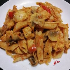 A picture of Chicken 'and Mushroom Penne.