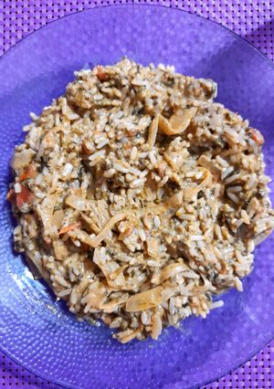 Una foto de Arroz con salsa de espinaca 🌱