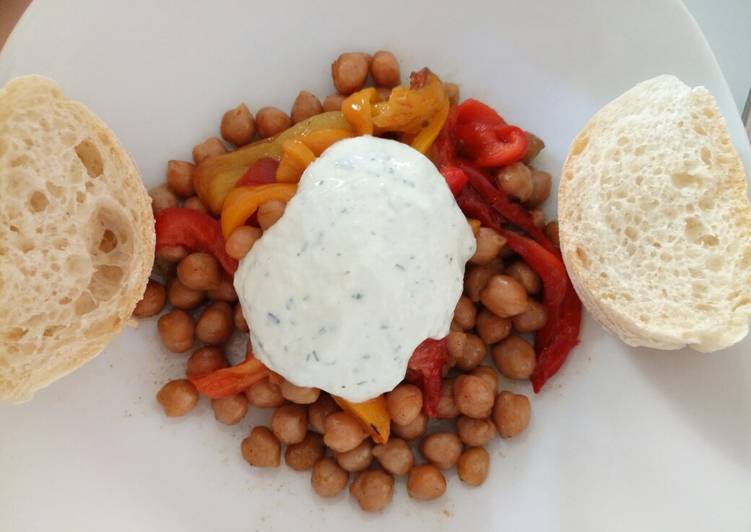 Recipe of Perfect Grilled peppers and roasted chickpeas with tzatziki sauce