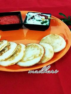 मिनी रवा उत्तपम (Mini rava uttapam recipe in Hindi) रेसिपी मुख्य फोटो