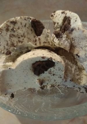 Φωτογραφία της συνταγής 🍨Εύκολο παγωτό cookies..!!