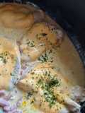 Escalopes de dinde à la crème et au cheddar en cocotte