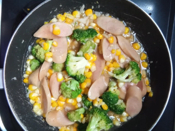 Cara Gampang Membikin Resep Saus Tiram Brokoli Sosis Jagung yang Lezat Anti Ribet, Lezat Sekali