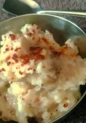 A picture of Brown rice flour khichchu.