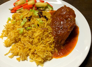 Gambar Nasi Tomato Seadanya (Ayam Masak Merah & Jelatah Timun)