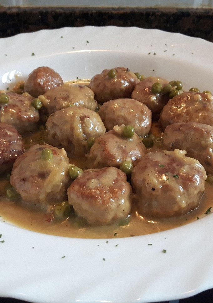 Una foto de Albóndigas en salsa