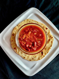 A picture of Red beans (using Cans).