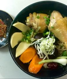 gà tiềm thuốc bắc