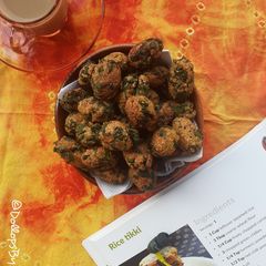 A picture of Methi Muthiya (Fried Fenugreek Dumplings).