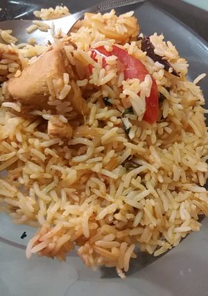 A picture of Chicken Pulao.
