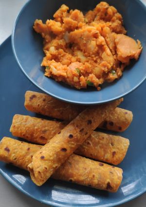 A picture of Lauki Masala Thepla 😋.