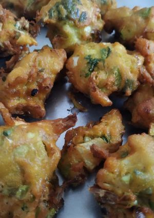 मिक्स वेज पकोड़ा(mix veg pakoda recipe in hindi) रेसिपी मुख्य फोटो