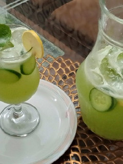 A picture of Cucumber lemonade.