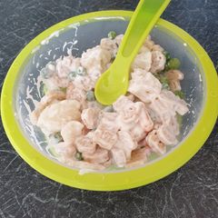 A picture of Babys cream cheese pasta.