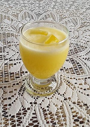 Una foto de Licuado de pomelo y manzana