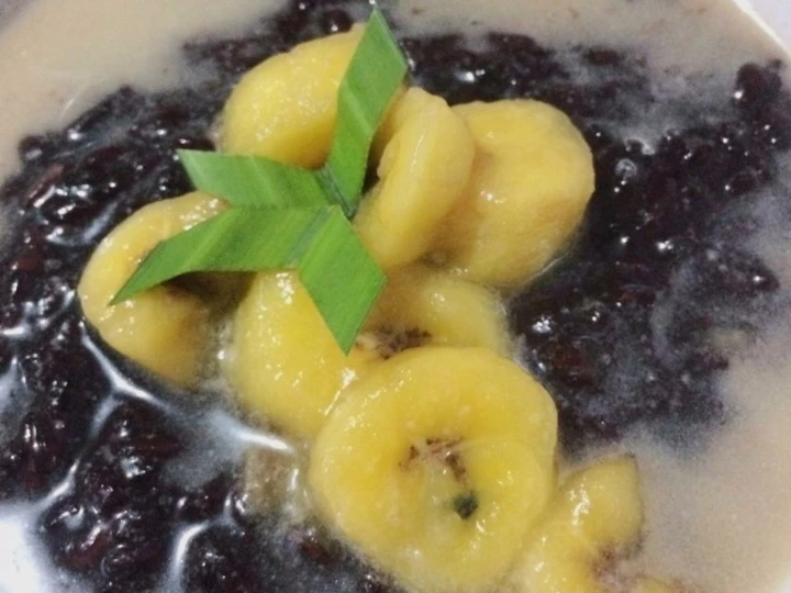 Cara Sederhana Membikin Resep  Ketan Hitam dengan Kolak Pisang Sederhana yang Lezat Sekali, Menggugah Selera