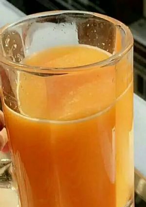 A picture of Orange juice.