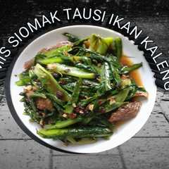 A picture of Tumis siomak tausi ikan kaleng.