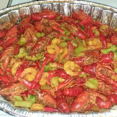 A picture of Crawfish,shrimp and broccoli crab boil.