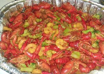 Easiest Way to Cook Yummy Crawfishshrimp and broccoli crab boil