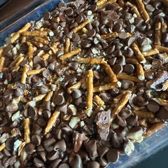 A picture of Caramel pretzel brownie.