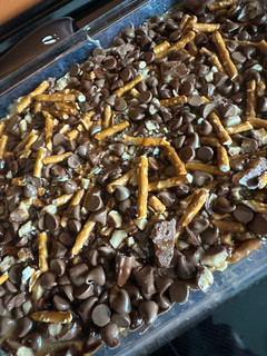 A picture of Caramel pretzel brownie.