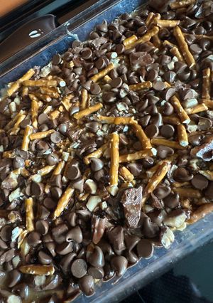 A picture of Caramel pretzel brownie.
