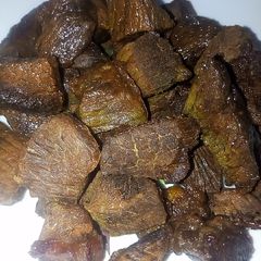 A picture of Fried meat.