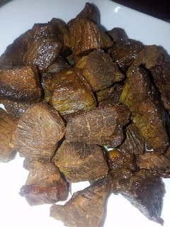 A picture of Fried meat.