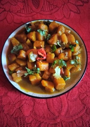 A picture of Pumpkin curry (South Indian style).